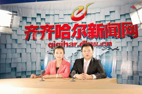 网络新闻主持
